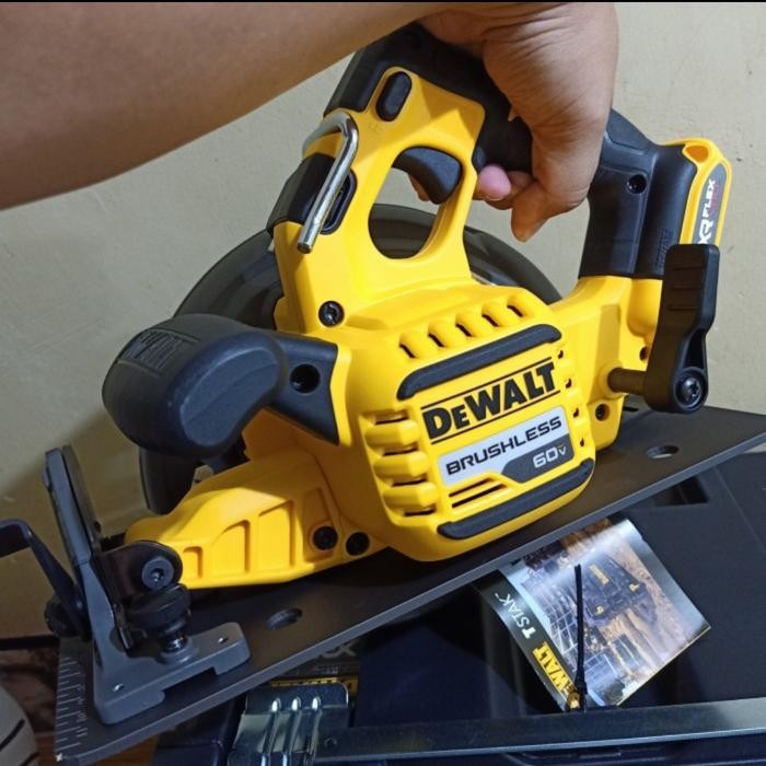 Promo Mesin Circular Saw Cordless Dewalt Dcs578X2 Gergaji Kayu Dcs578 60V