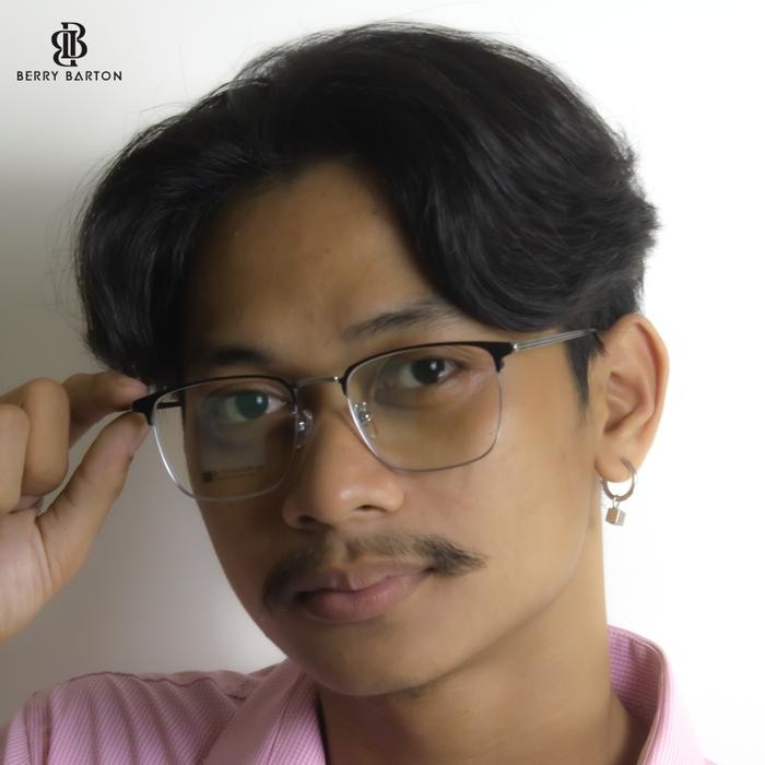 rb8j- Kacamata Segi Panjang Titanium Bisa Minus Photocromic Blueray 9107