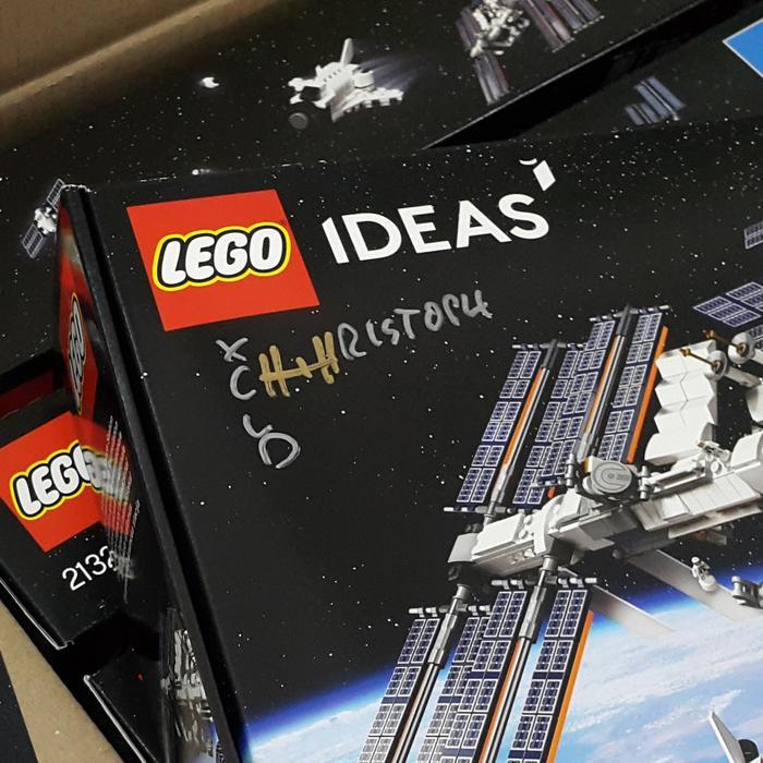 Lego 21321 International Space Station (sign by: XCLD Christoph Ruge)