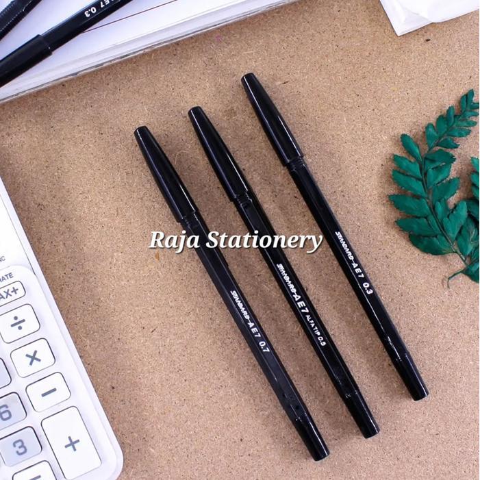 NEW STANDARD AE7 0.5 BLACK BLUE RED BALL PEN BOLPEN PENA PEN STANDARD AE7 HITAM BIRU MERAH 0.5