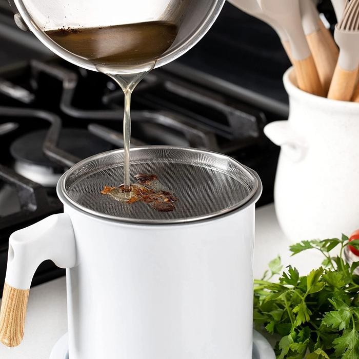 OIL POT PUTIH / NEW DESIGN Oilpot Putih / Wadah Penyaring Minyak / Tempat Penyaringan Minyak Goreng