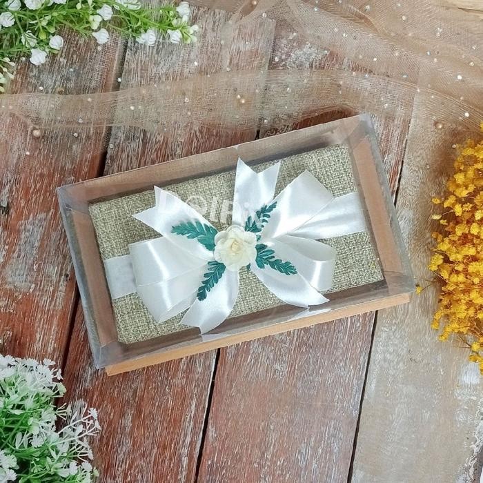 Nampan Kayu Tempat Uang Tutup Mika untuk Seserahan Lamaran Pernikahan