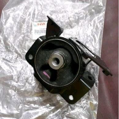 Engine Mounting Ertiga Kiri 2012-2015 Asli