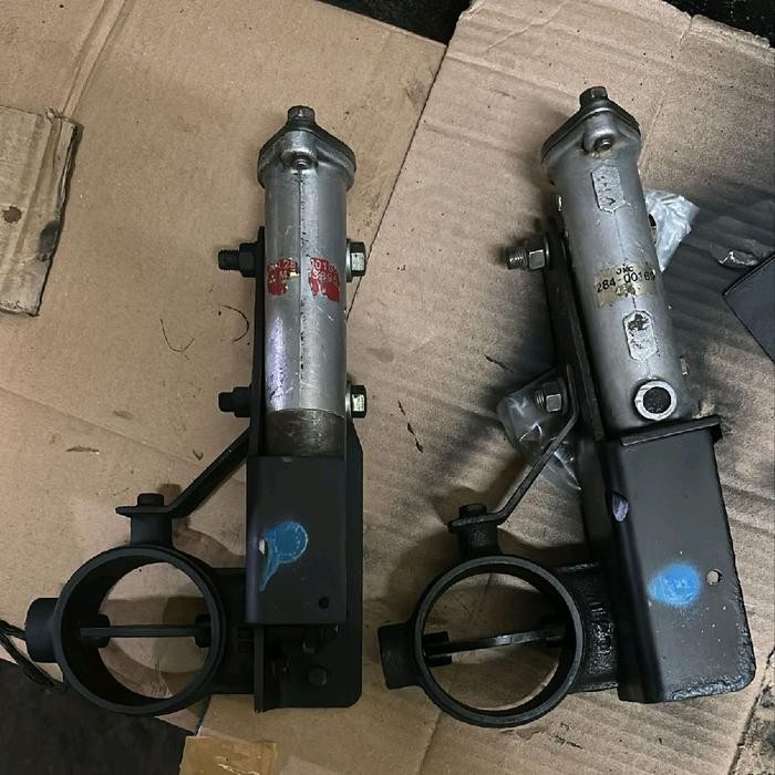 skep knalpot mitsubishi fuso ps190 fighter d16 bekas copotan truck rebilan Engine