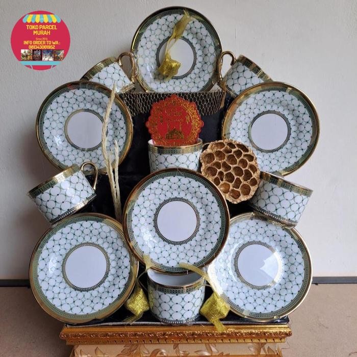 PARCEL CANGKIR SET LEBARAN