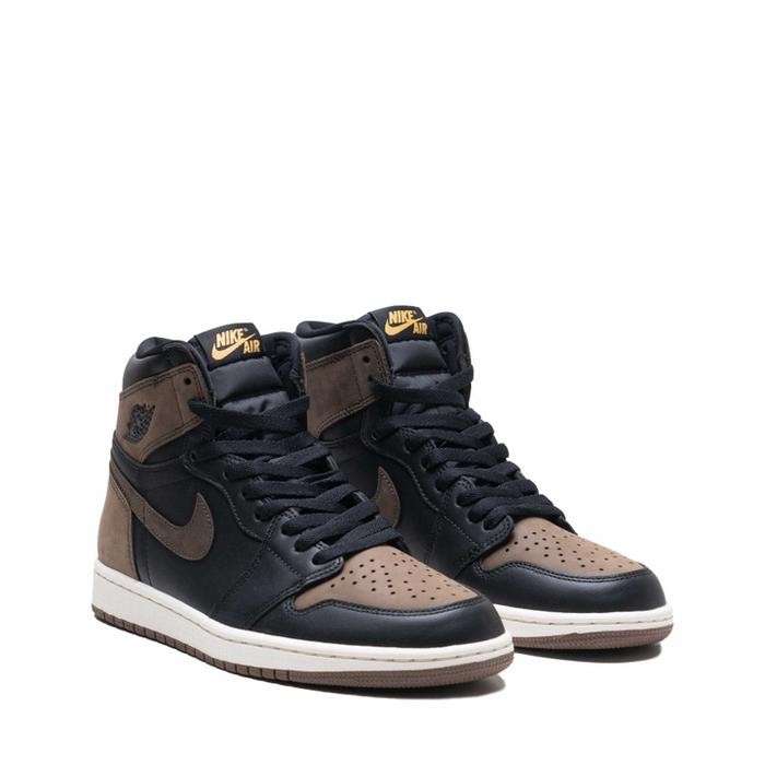 Air Jordan 1 Retro High OG Black Palomino Sail Metallic Gold