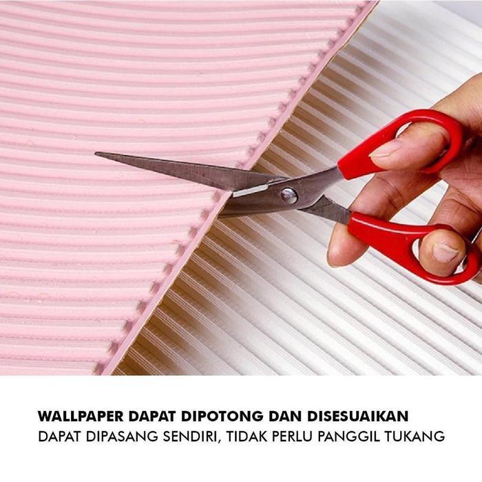 NEW MOI Wallpaper Dinding 70x70cm 3D Timbul Garis Kayu Sticker Tembok Foam Menahan Benturan A53