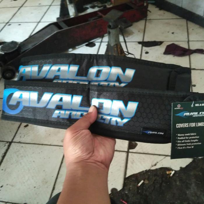 Sarung Limbs Avalon