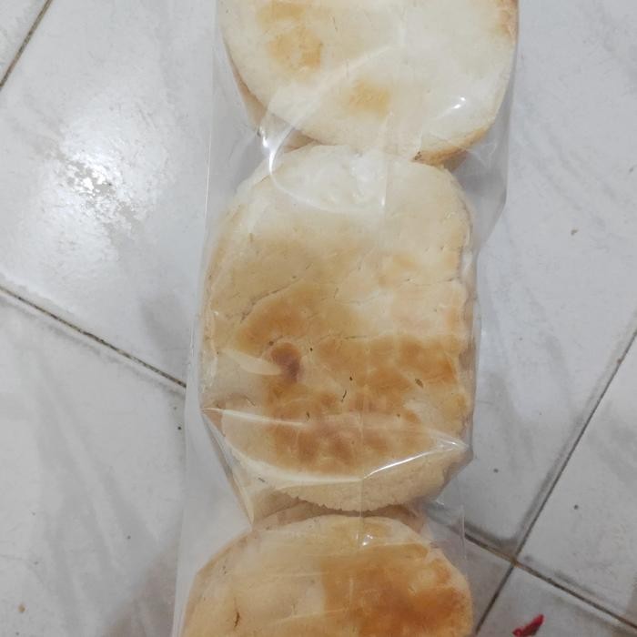 

TERLARIS Kemplang Bakar Asli Bangka Kerupuk Bangka Enak Renyah Snack Cemilan READY STOCK