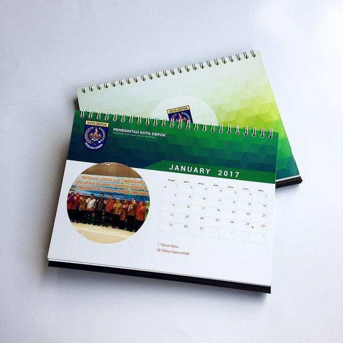 

OJ kalender meja laminasi (7 lembar)