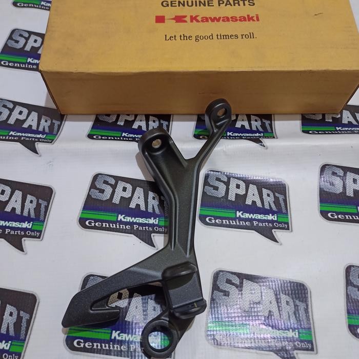 Footstep Foostep Step Belakang Kanan Ninja 250 Fi New 2018 Original