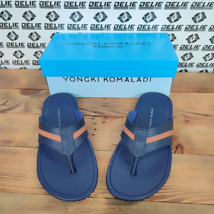 Super Sandal pria casual yongki komaladi/Sandal casual murah