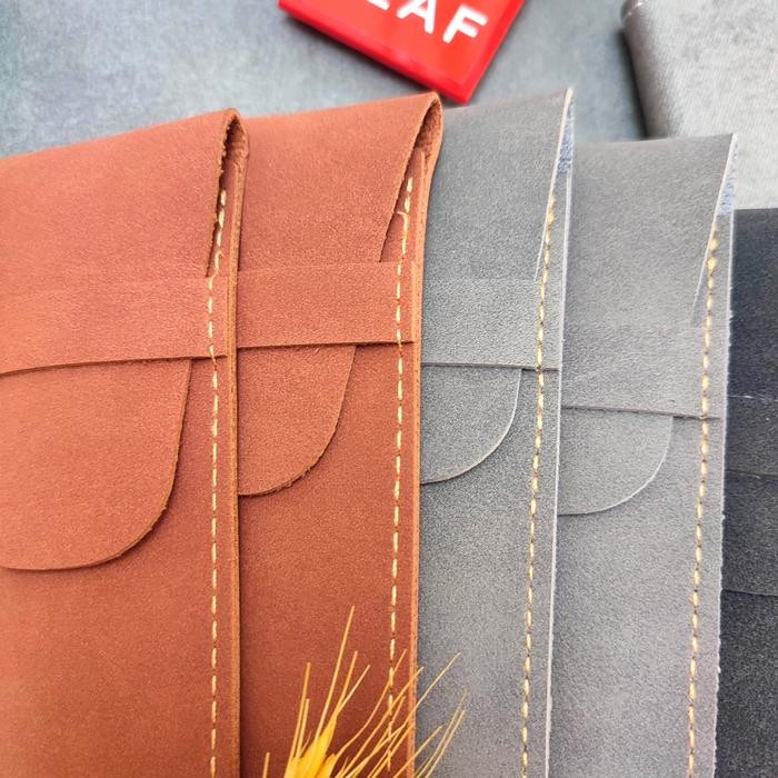 

PEN PENCIL CASE TEMPAT PENSIL PENA SARUNG KULIT SUEDE LEATHER PREMIUM LITTLE LEAF