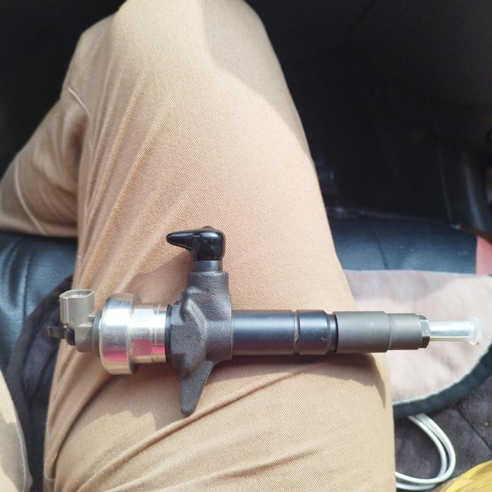 NOZZLE INJEKTOR ISUZU DMAX 3000 CC