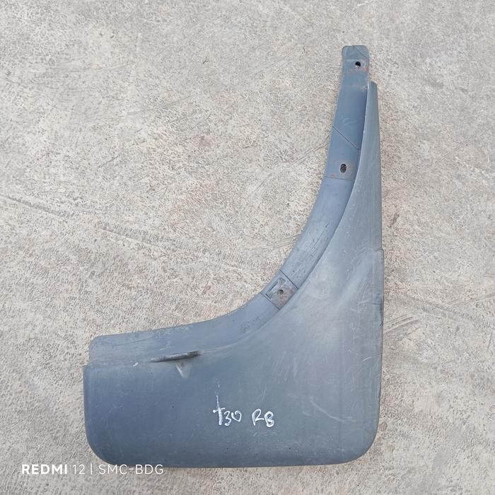 PROMO Mudguard penahan lumpur belakang kanan R Nissan Xtrail x-trail t30 ori (minus) SIAP KIRIM