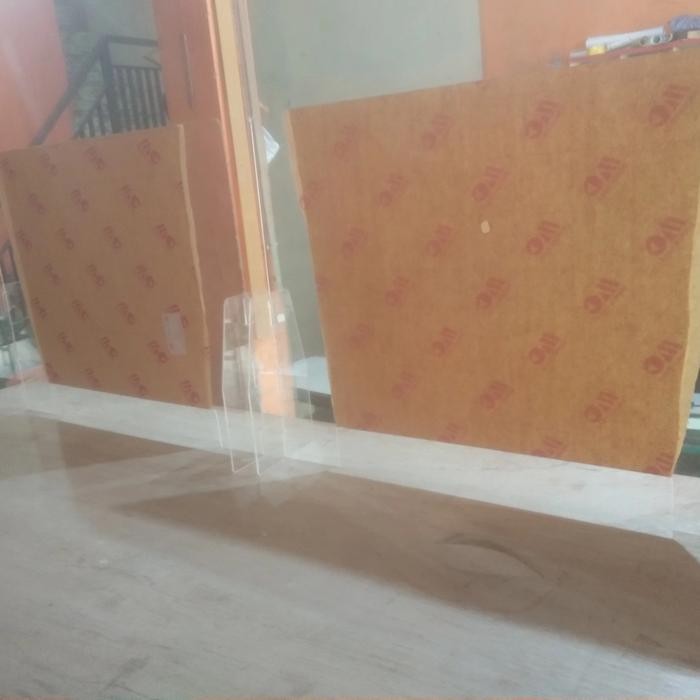 Sekat Akrilik Bening 3 Mm 100 X 60