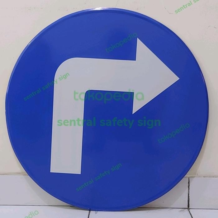 

Rambu Belok Kanan Diameter 60cm