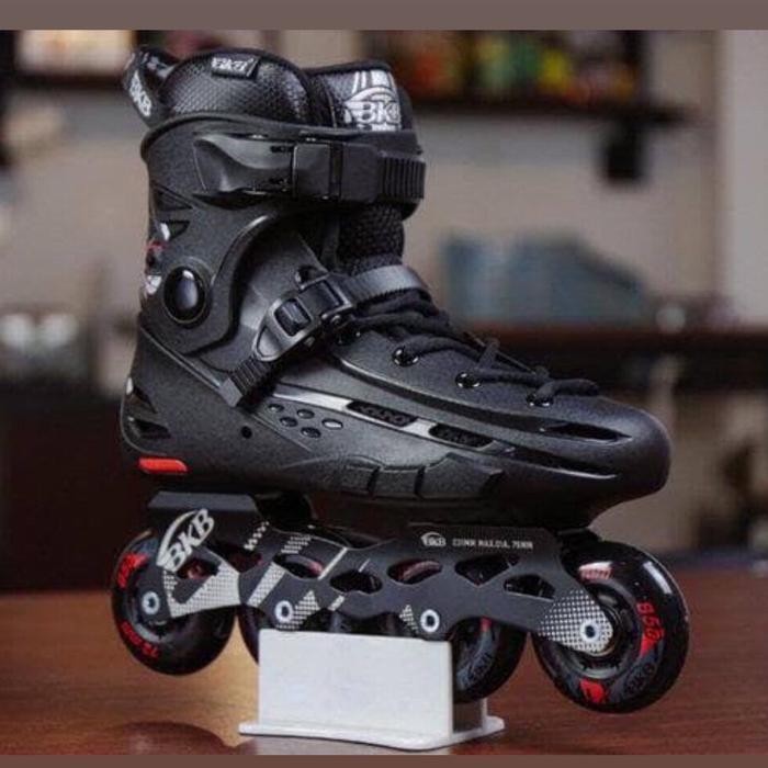 sepatu roda bkb b5s black