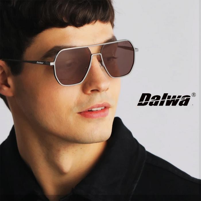 READY [Material Rocket] Kacamata Hitam Photochromic Polarized Dalwa untuk Nyetir Pria - Lensa