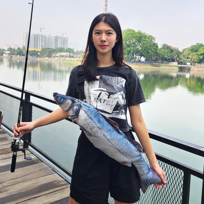 Tas Kanvas Besar Shrelo Bentuk Ikan Kakap Putih Segar Barramundi Fish Kado Unik Hobby Mancing