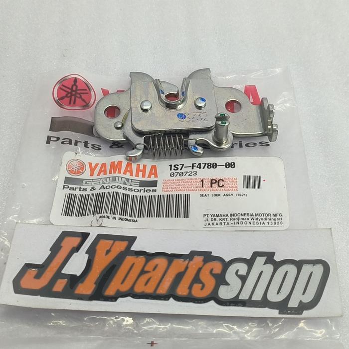 1S7-F4780-00 Seat Lock Kunci Jok Vixion Nvl Nva Byson Karbu Ori