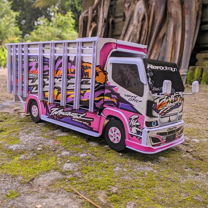 Miniatur Truk Canter Oleng 'bahan pvc foam board' Asli real pick Lampu Ban