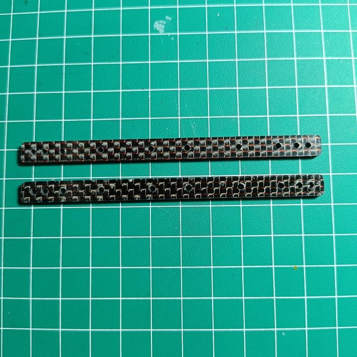 Pilihan- Rep Tamiya 95008 Stik Hg Carbon 13/19 Red/Blue Lame 2Mm