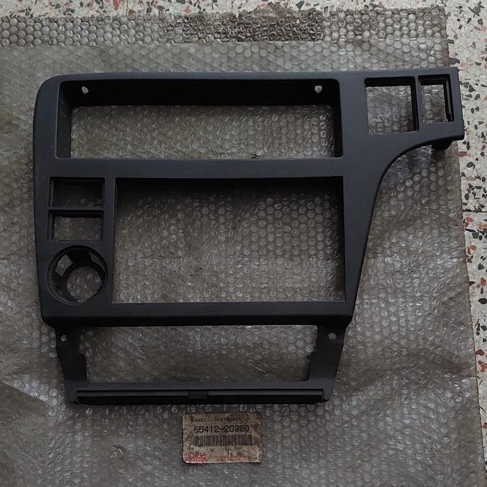 Panel Instrument Dashboard Tengah Toyota Corona Twincam AT171 ST171