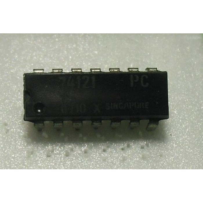 IC 74121 DIP