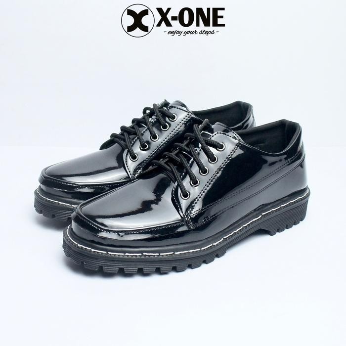 Sepatu Formal Pria X-One Footwear Jossie Docmart Hitam Docmart Brand Lokal Tbk