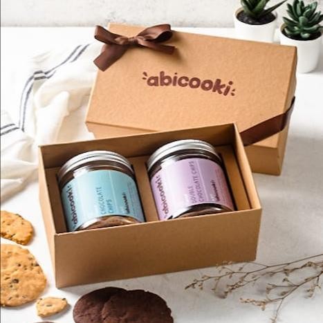 

Pilihan- Hampers Cookies Abicooki - Gift Hampers Snack Kue Kering Coklat Murah