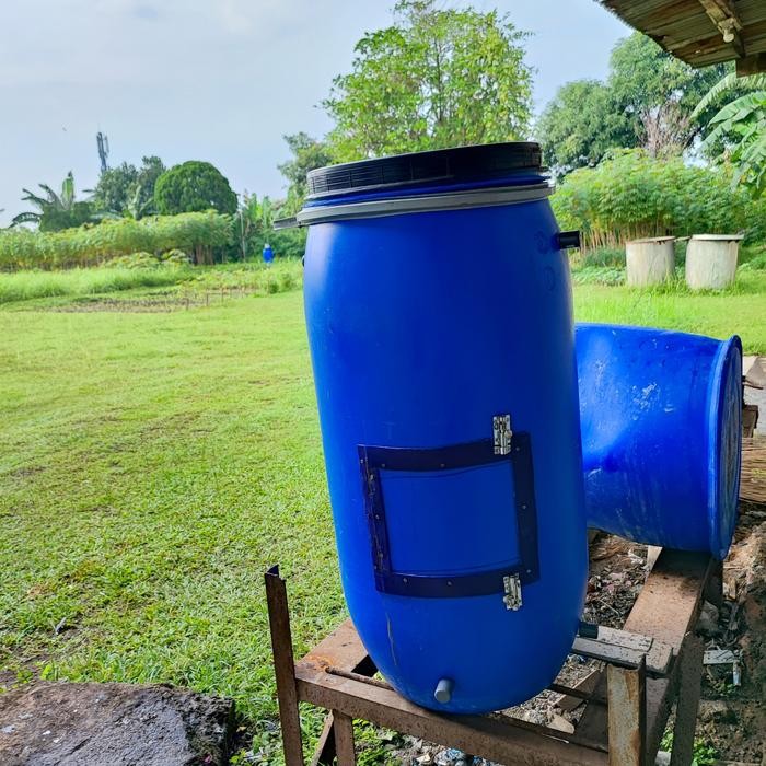 Komposter sampah pupuk organik