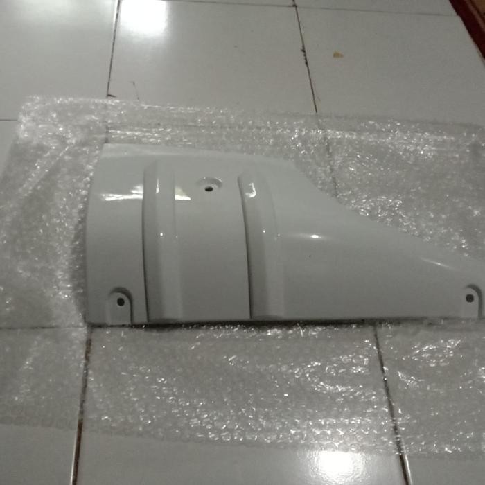 plastik pipi isuzu elf nhr/nkr