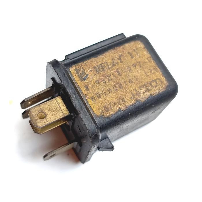 Relay Alternator Isuzu Panther 2.3 2.5 Original Japan