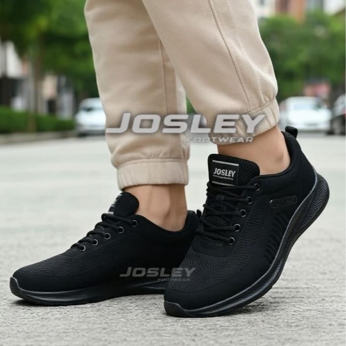 READY SEPATU SEKOLAH HITAM POLOS SMP SMA TERBARU / SEPATU OLAHRAGA HITAM CEWEK COWOK KEREN Casual