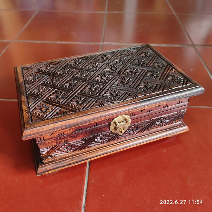 vintage jewellery box / kotak perhiasan antik
