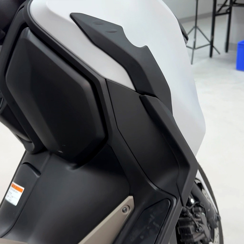 FOR YAMAHA X-MAX 125 XMAX300 XMAX300 XMAX 250 V2 V3 2023-2026 MOTORCYCLE BODY PROTECTOR LOGO STICKER
