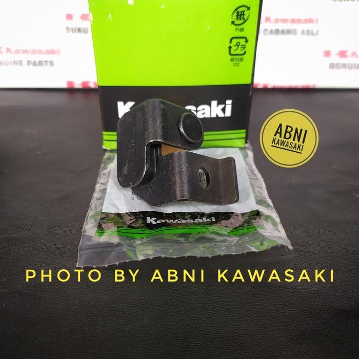 BRAKET BREKET DUDUKAN PERUT KNALPOT NINJA R SS ORI KAWASAKI