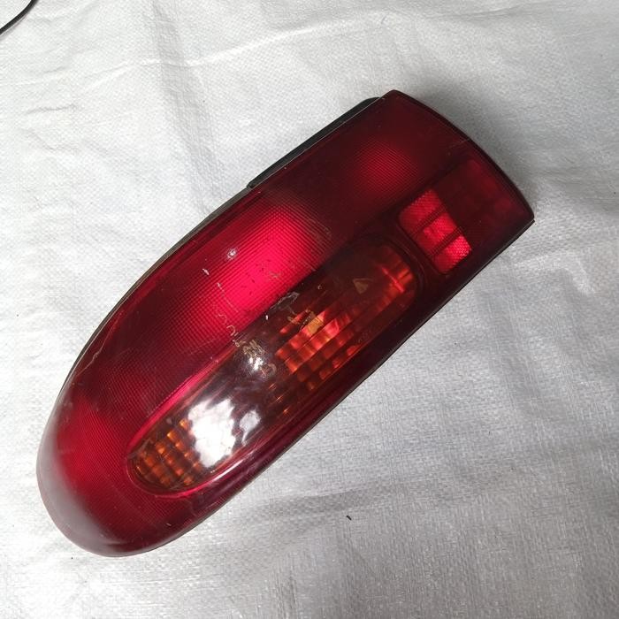 lampu belakang stoplamp Timor bagian Kiri