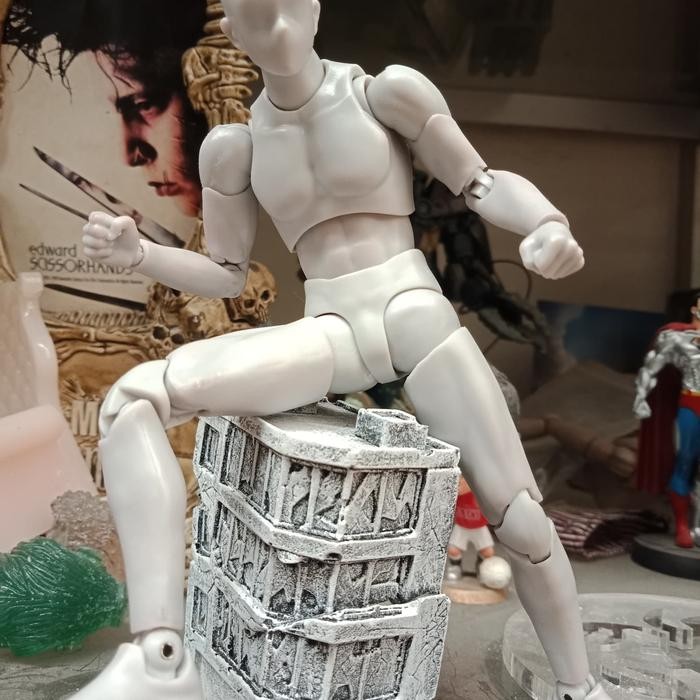 Hobi3s- Diorama Gedung Rusak For Shf Figma Revoltech