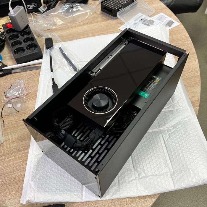 Populer Egpu Thunderbolt / External Docking Vga Pengganti Razer Core X Terlariss 