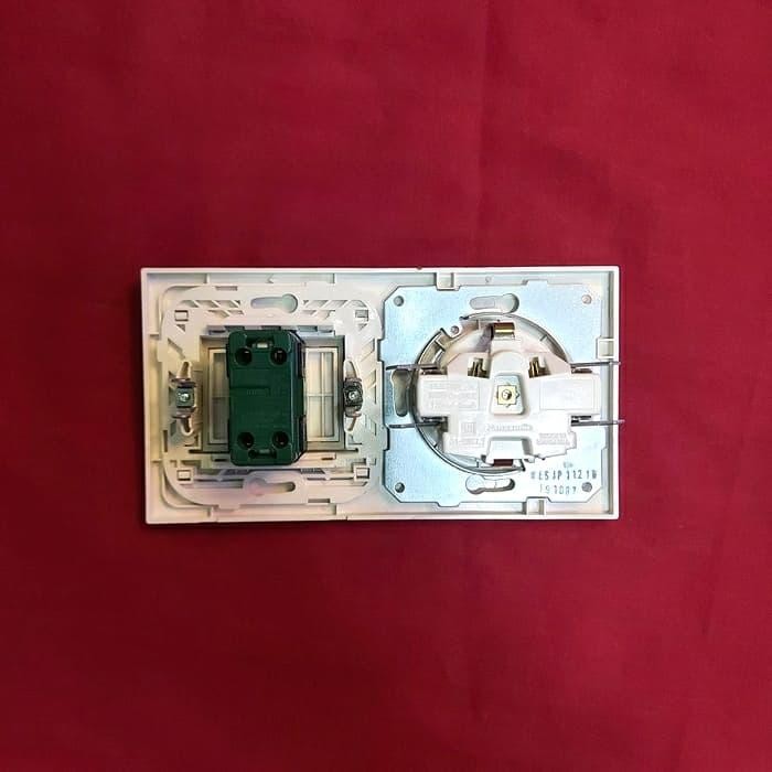 Stop Kontak + Saklar Engkel White Style Series Panasonic