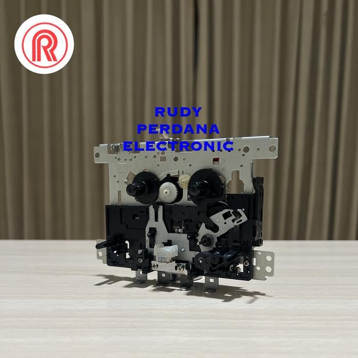 MECHANIC TAPE STEREO CASSETTE RECORDER