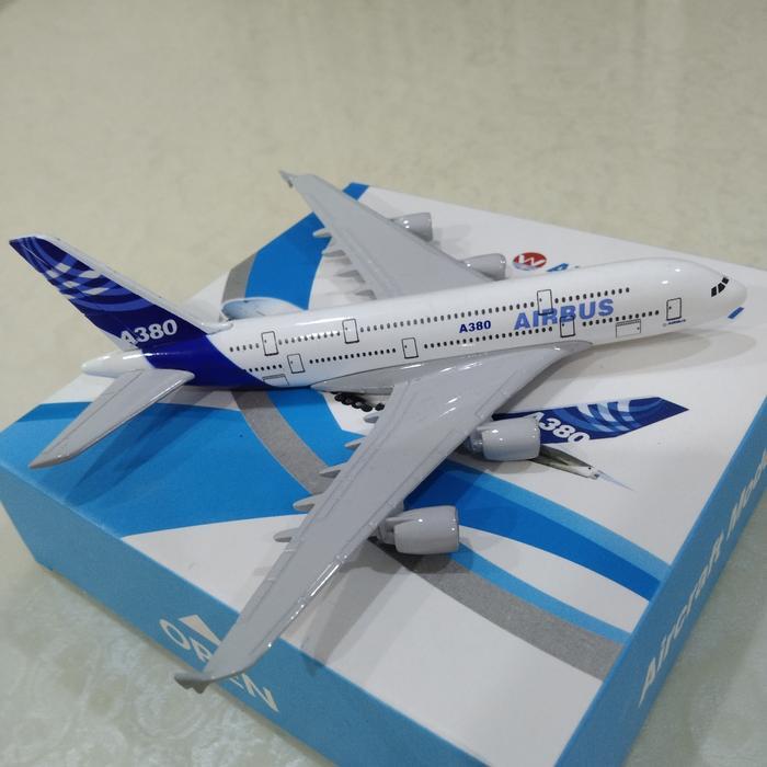 Miniatur Diecast Pesawat A380 Prototype 16 Cm