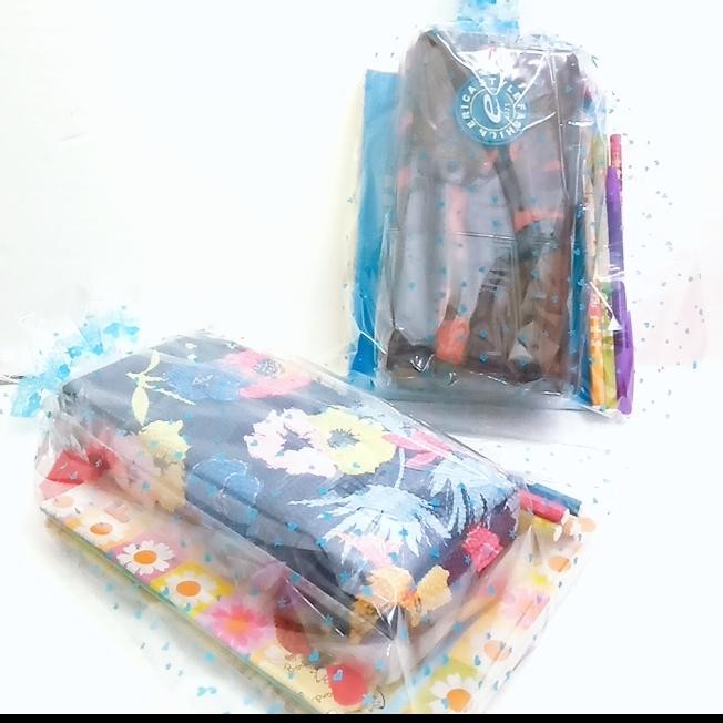 

NEW PRODUK PAKET ALAT TULIS RANDOM (BUKU+PENSIL+ROL 30CM+PEN+KOTAK PENSIL) WARUNG ARA67