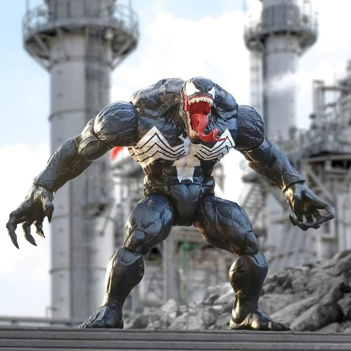 ItemNews- Venom Marvel Legends Venom Baf