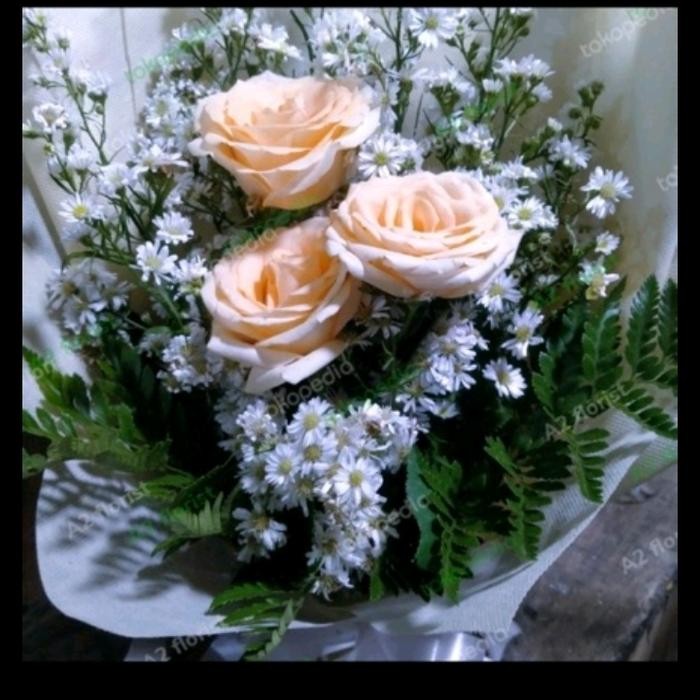 buket bunga mini isi 3 tangkai mawar asli free ucapan