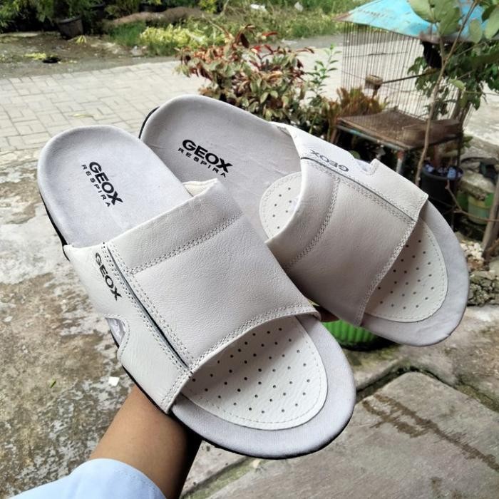 Sandal Premium Slip On Geox