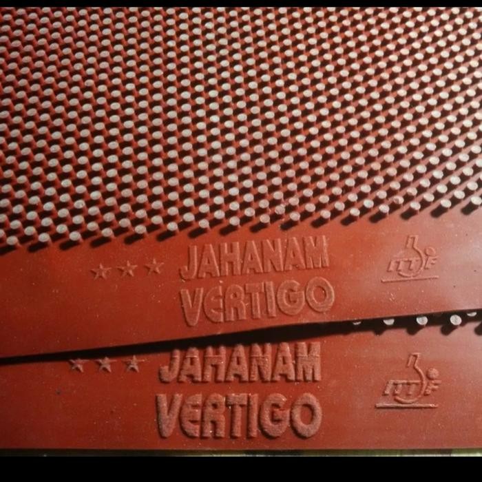Bintik jahanam "VERTIGO" MERAH