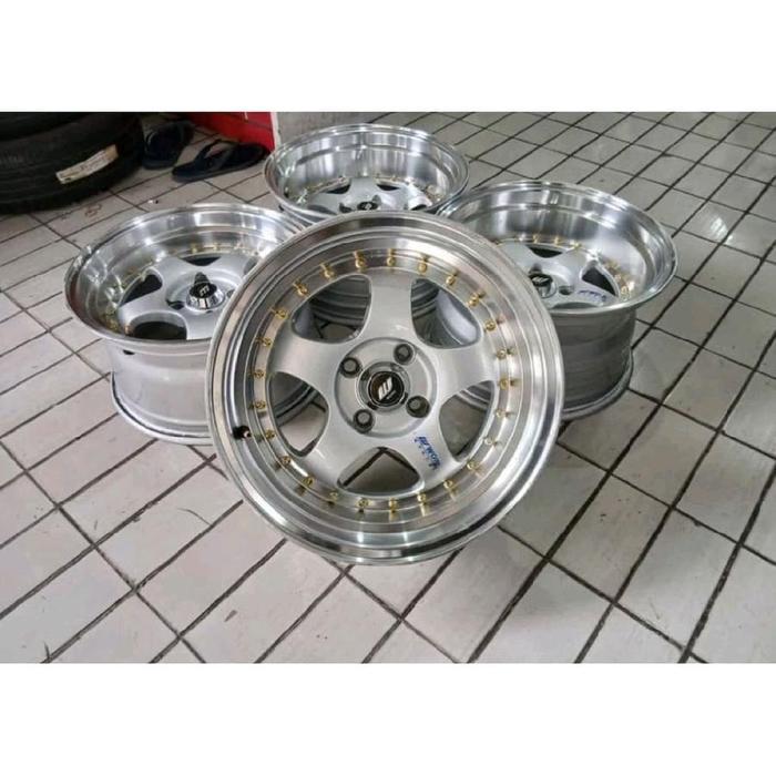 VELG MOBIL BEKAS MODEL CELONG R15 BAUT 4X100 WORK MEISTER R15X8/9 4X100